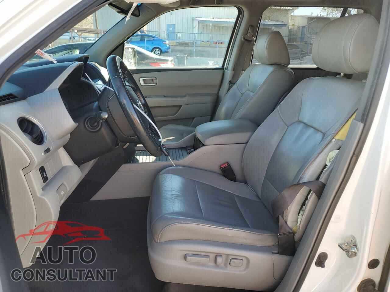 HONDA PILOT 2012 - 5FNYF3H50CB017020