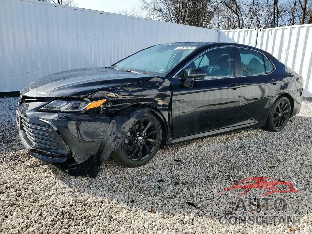 TOYOTA CAMRY 2022 - 4T1C11AK3NU680956