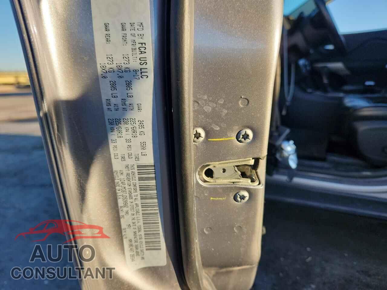 JEEP GRAND CHER 2018 - 1C4PJMDB7JD520902