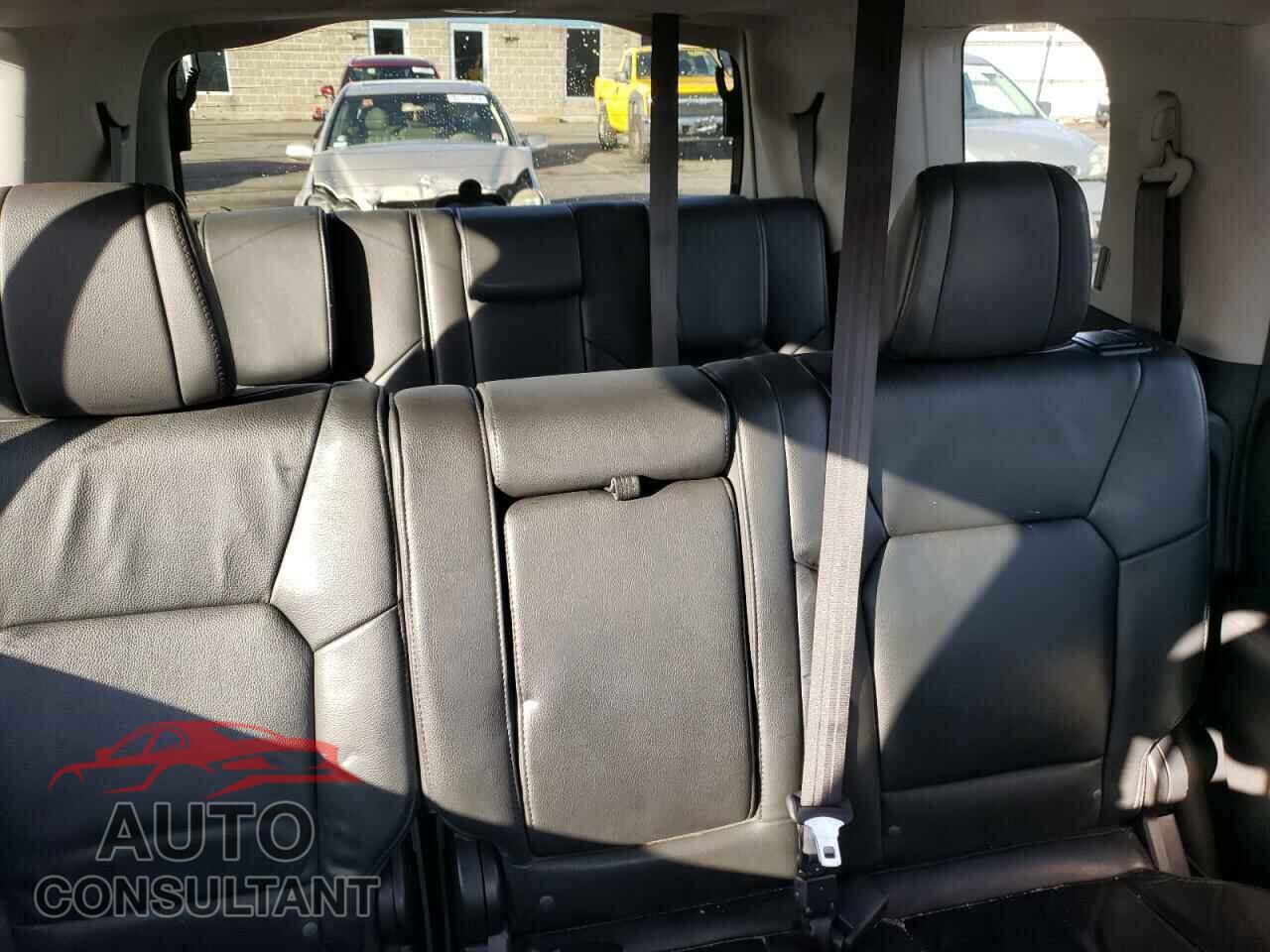 HONDA PILOT 2014 - 5FNYF4H56EB019654