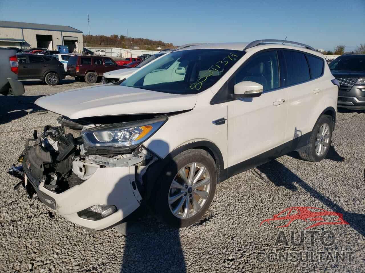 FORD ESCAPE 2017 - 1FMCU0J96HUD53311
