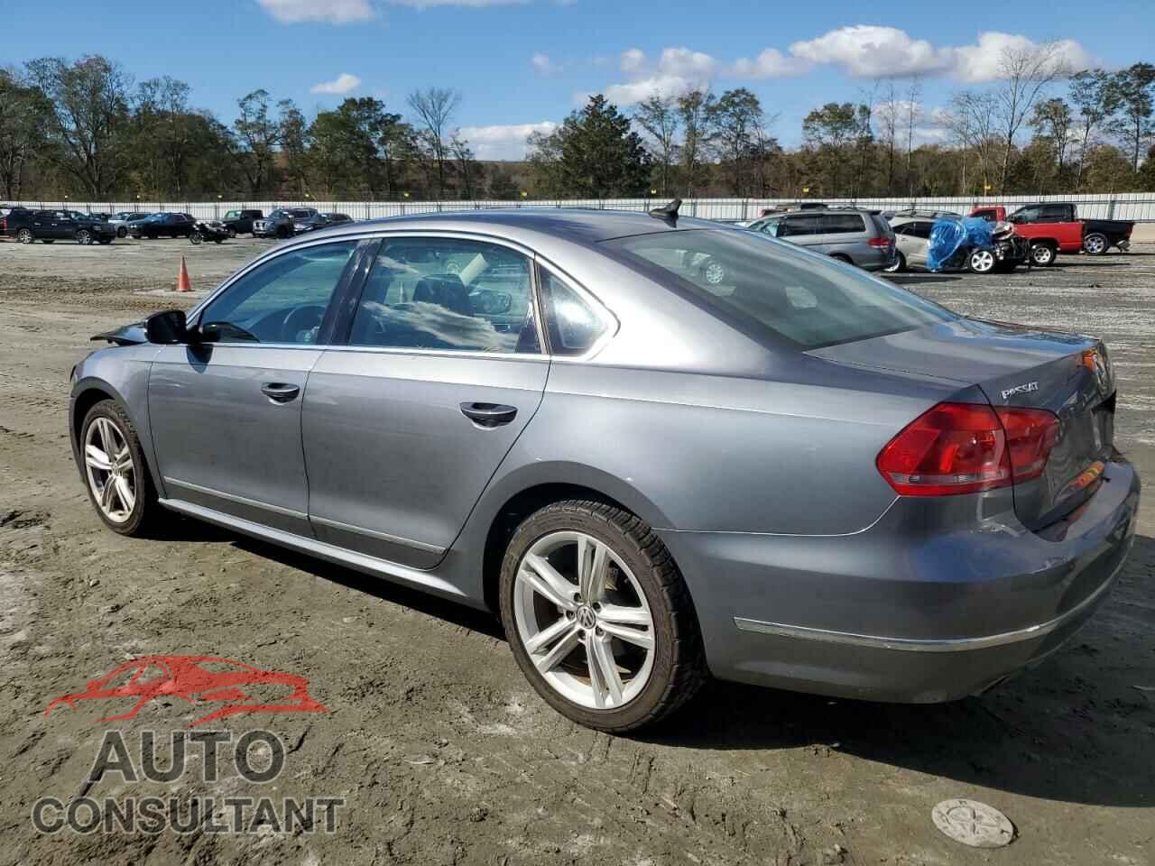VOLKSWAGEN PASSAT 2013 - 1VWCN7A34DC065256