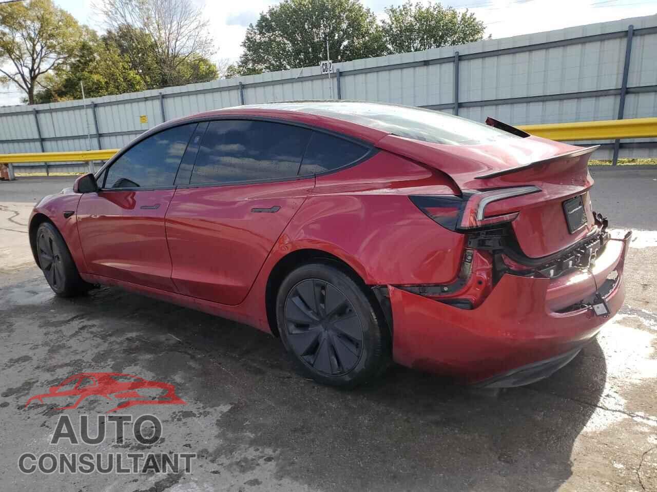 TESLA MODEL 3 2024 - 5YJ3E1EA4RF867499