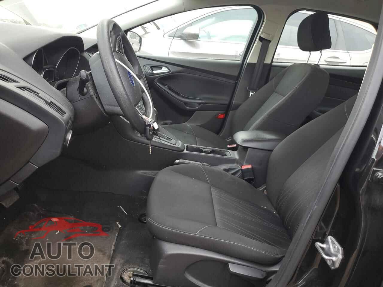 FORD FOCUS 2015 - 1FADP3F23FL378785