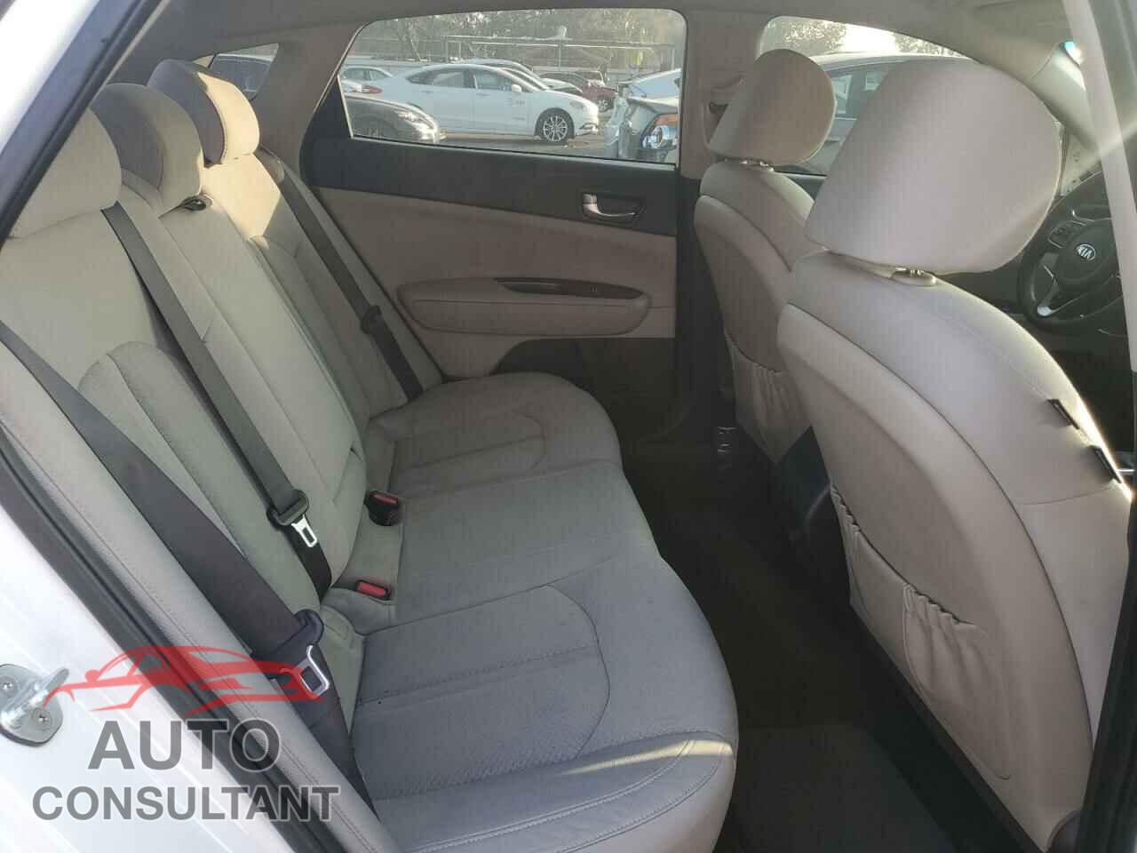 KIA OPTIMA 2016 - KNAGT4L3XG5117615