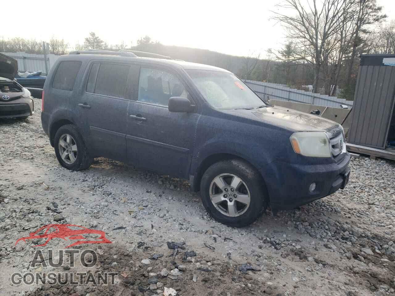 HONDA PILOT 2011 - 5FNYF4H68BB020177