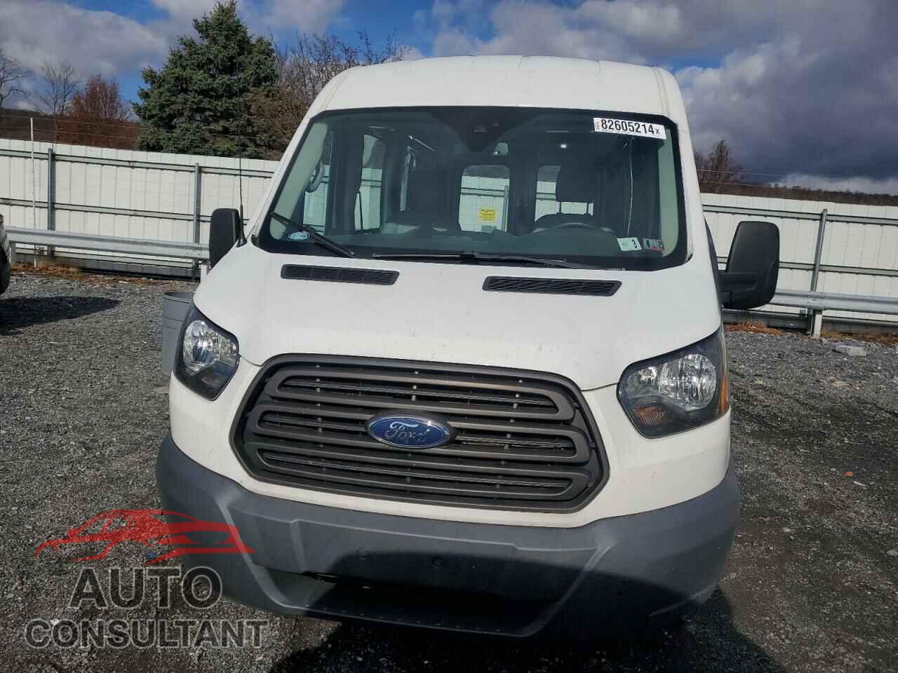FORD TRANSIT 2017 - 1FTYR2CM4HKA48944