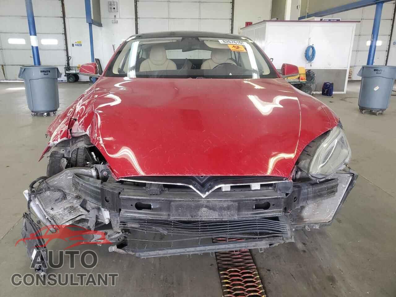 TESLA MODEL S 2017 - 5YJSA1E2XHF194717