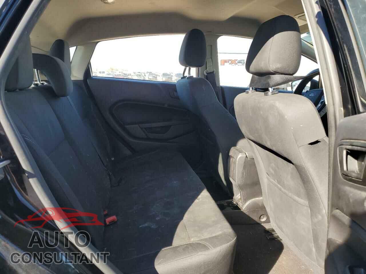 FORD FIESTA 2017 - 3FADP4EJ8HM153987