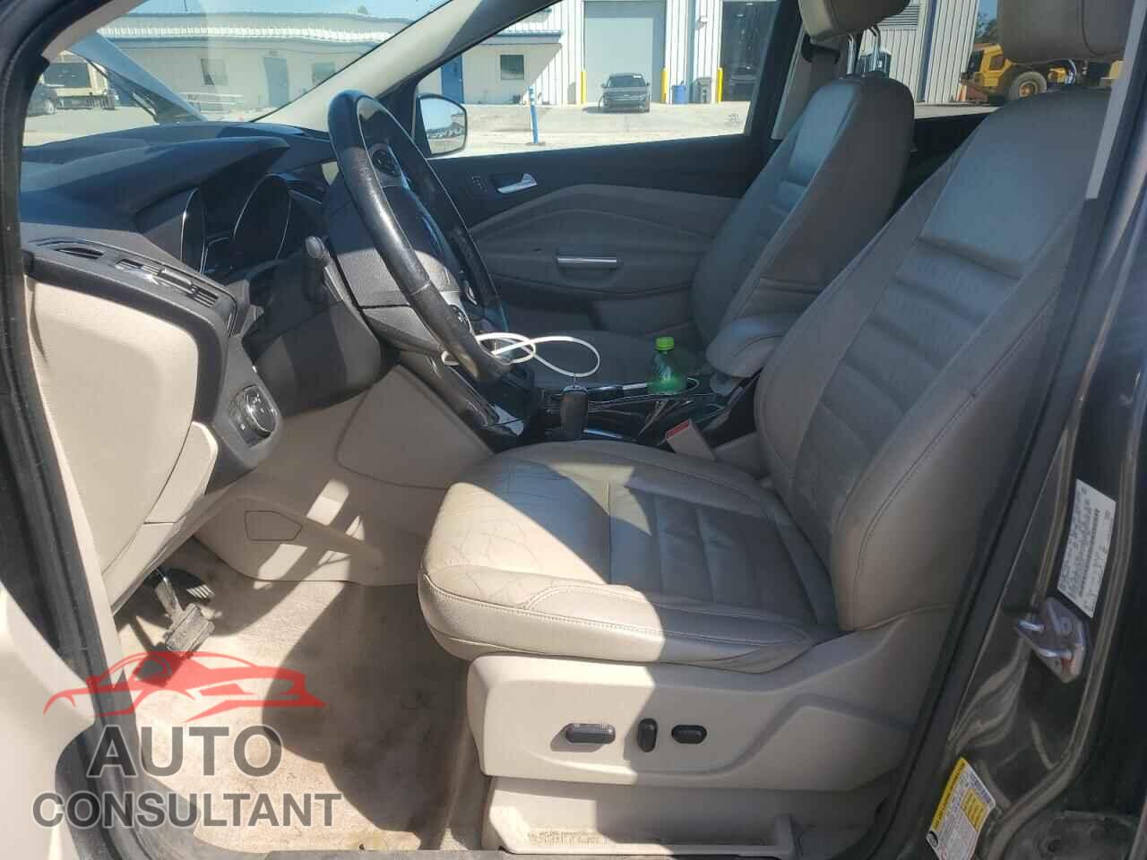 FORD ESCAPE 2015 - 1FMCU0J98FUA20007