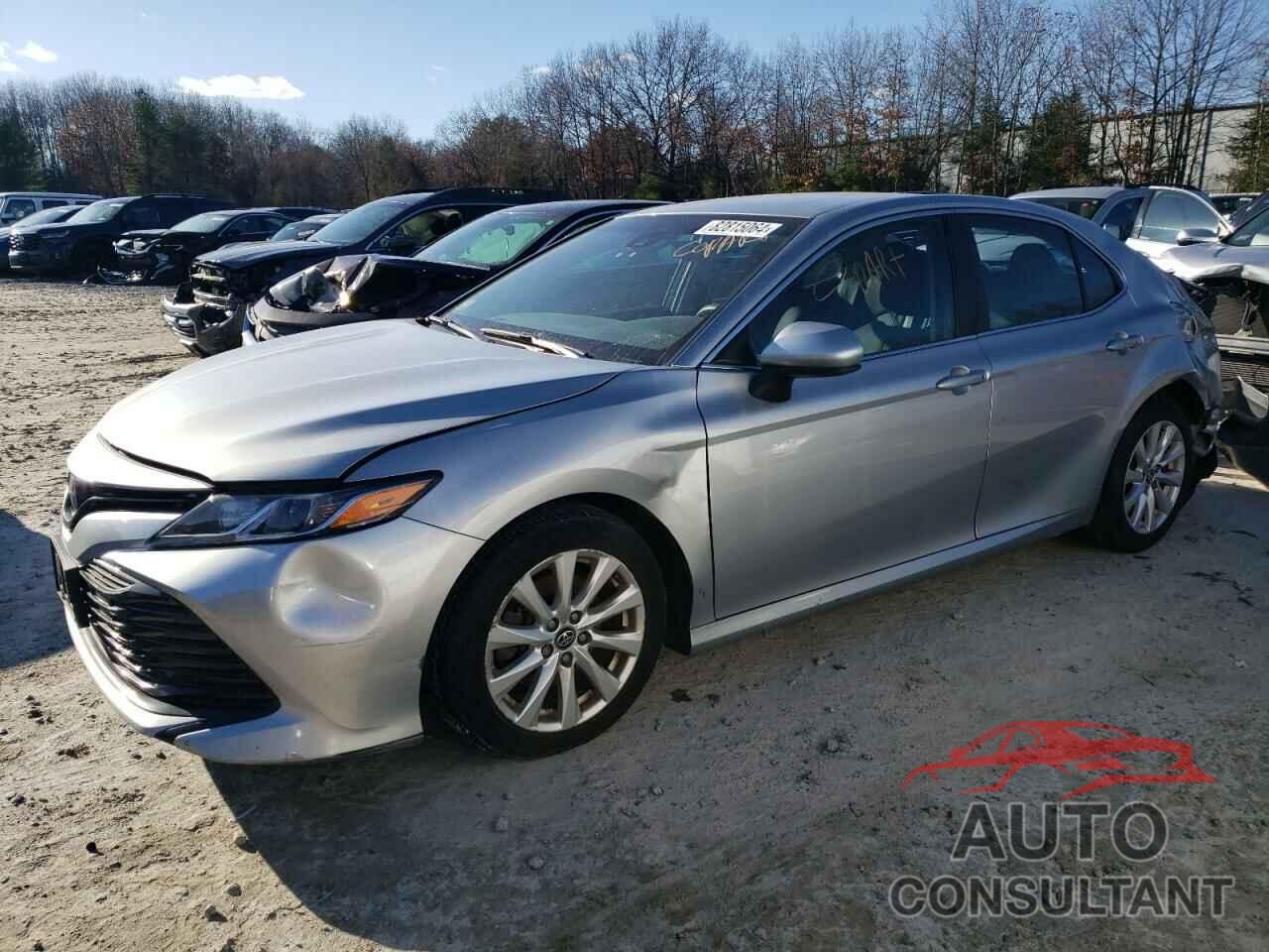 TOYOTA CAMRY 2018 - 4T1B11HK2JU521213