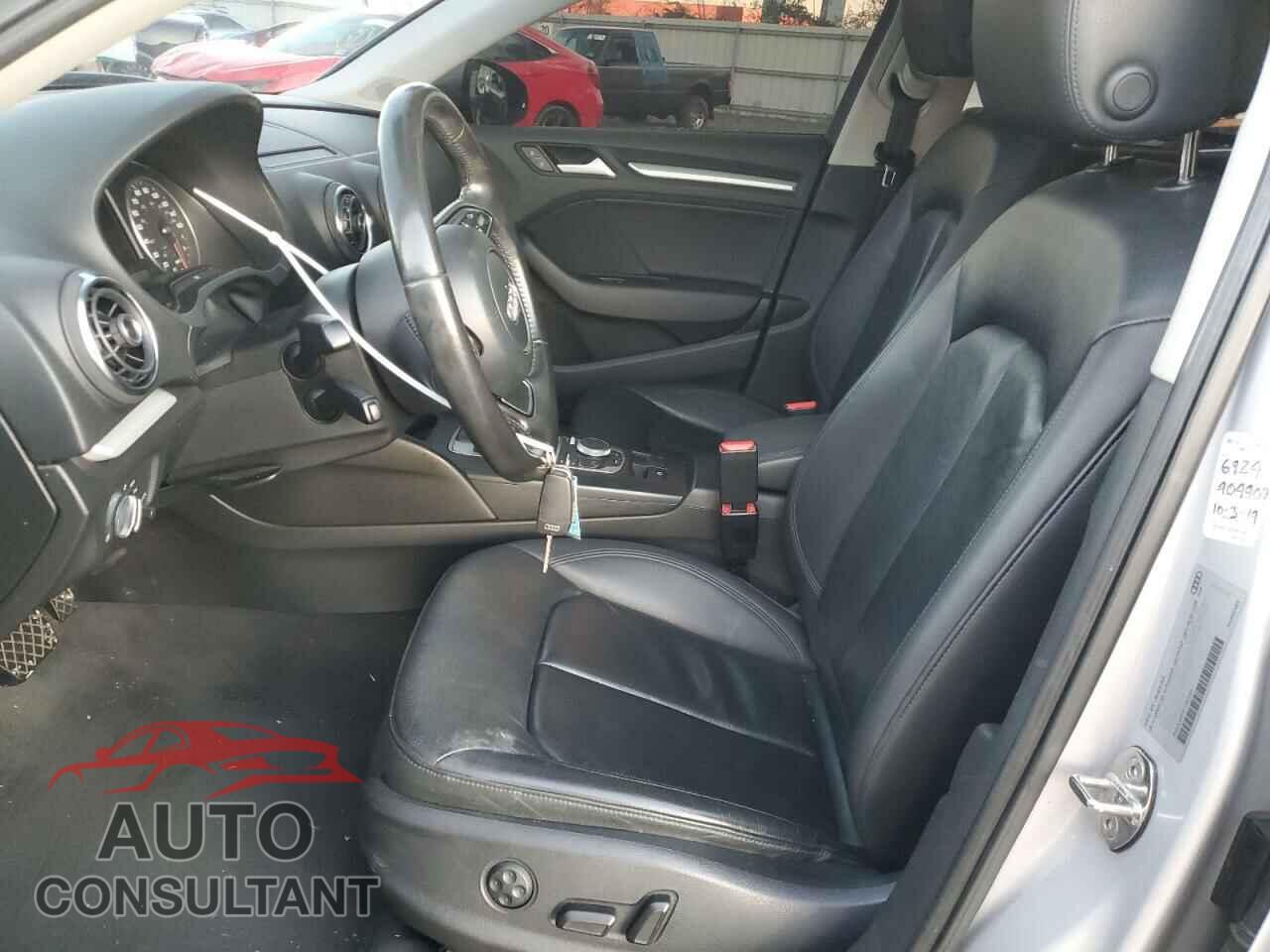 AUDI A3 2015 - WAUAJGFF4F1052589
