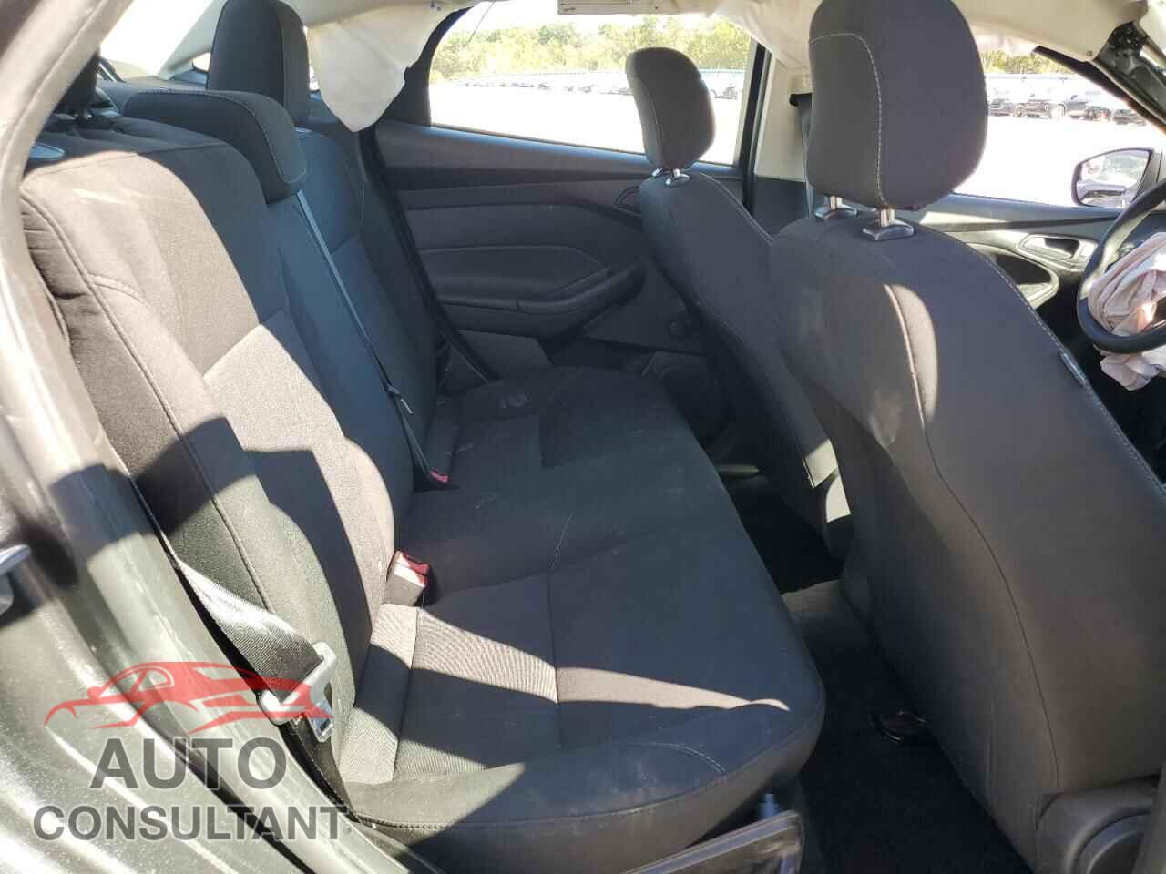 FORD FOCUS 2016 - 1FADP3E29GL359158