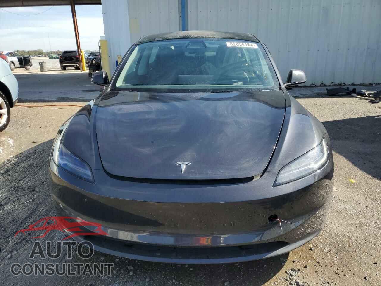 TESLA MODEL 3 2024 - 5YJ3E1EB2RF817080
