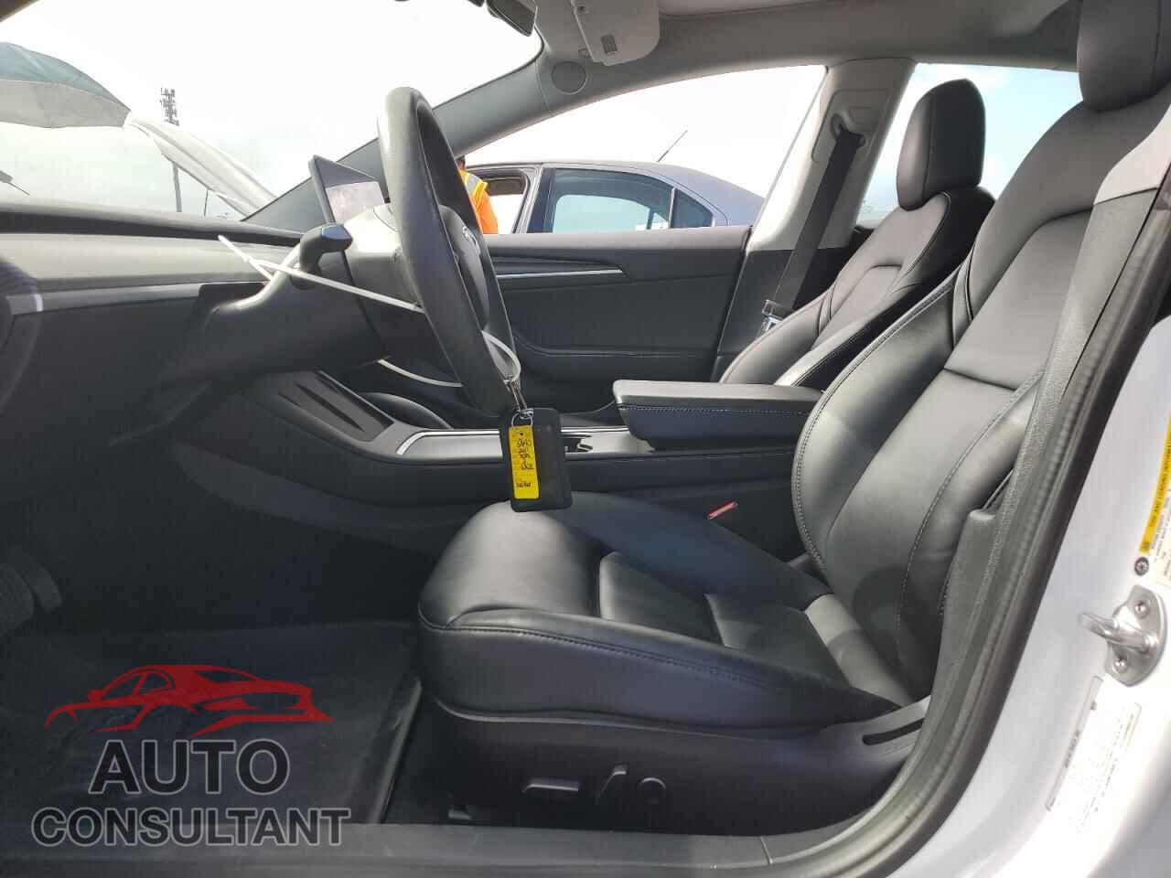 TESLA MODEL 3 2021 - 5YJ3E1EA8MF090818