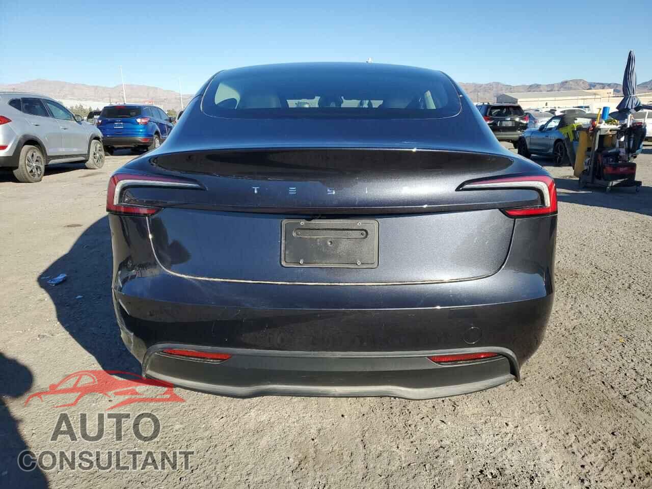 TESLA MODEL 3 2024 - 5YJ3E1EA9RF785297