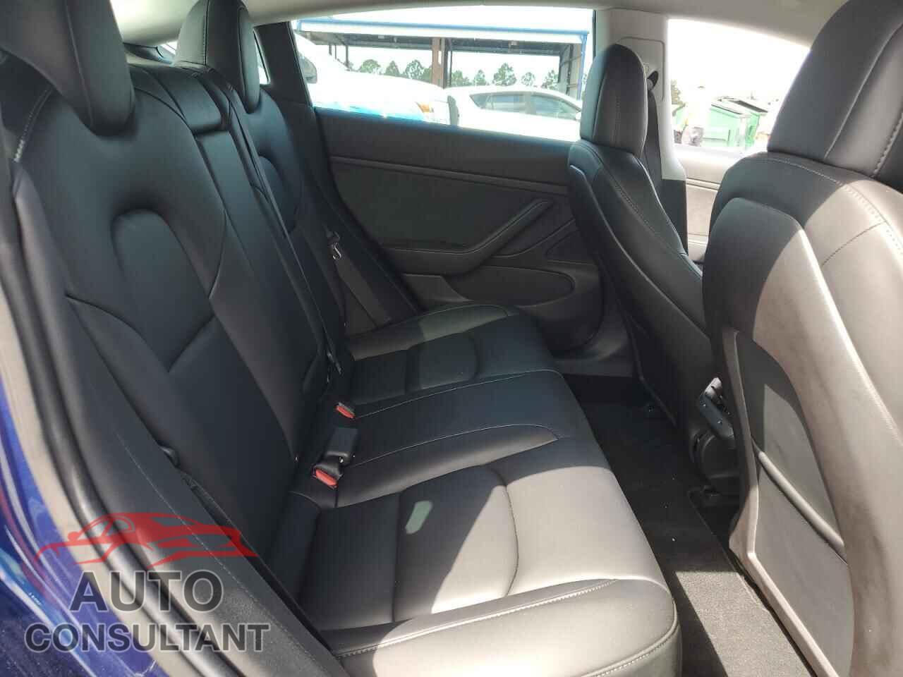 TESLA MODEL 3 2019 - 5YJ3E1EB6KF199431