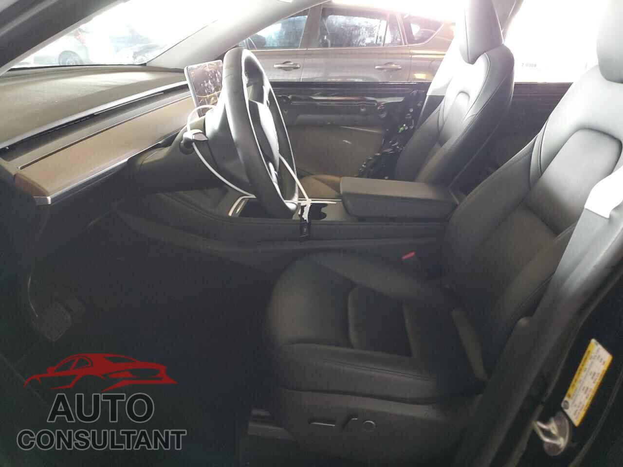 TESLA MODEL Y 2023 - 7SAYGDEE9PF753390
