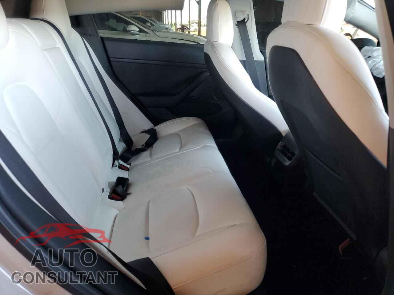 TESLA MODEL 3 2023 - 5YJ3E1EA0PF470465