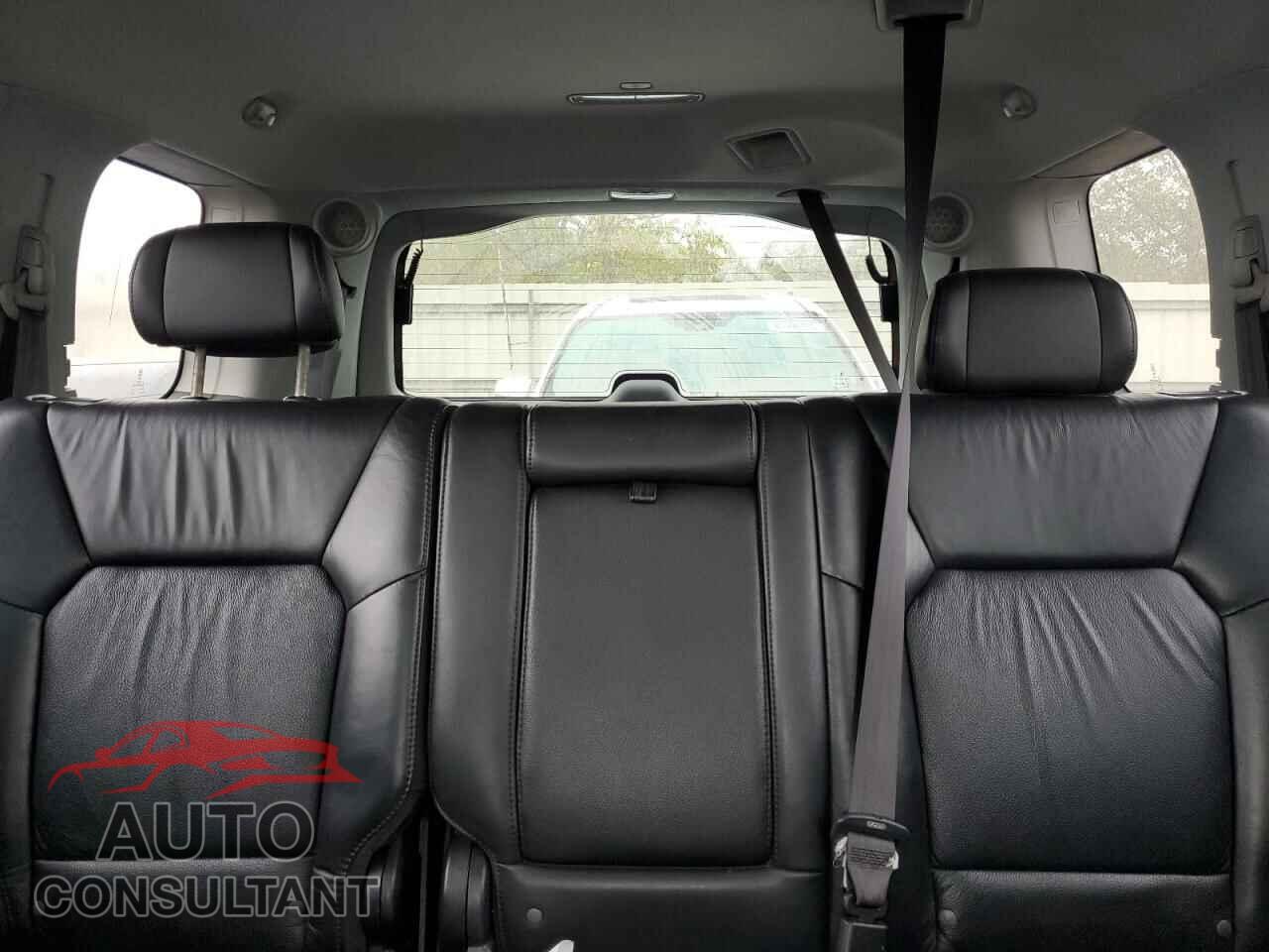 HONDA PILOT 2011 - 5FNYF4H77BB063336