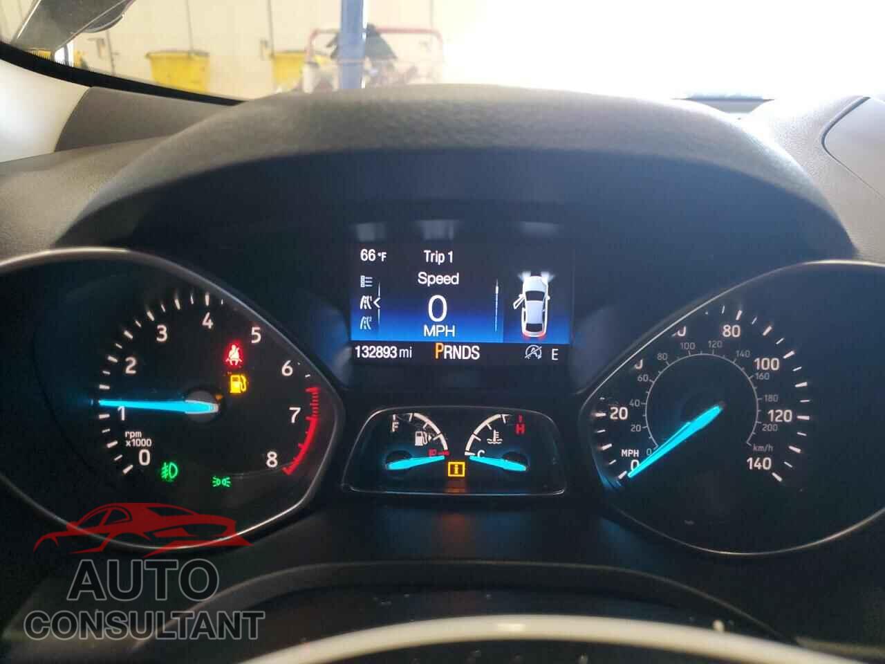 FORD ESCAPE 2017 - 1FMCU9GD7HUD02593