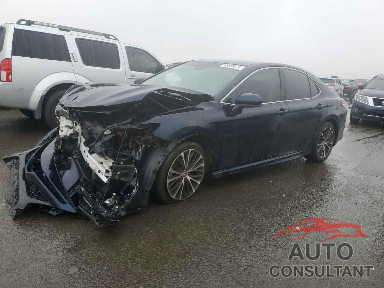 TOYOTA CAMRY 2018 - 4T1B11HK0JU677072