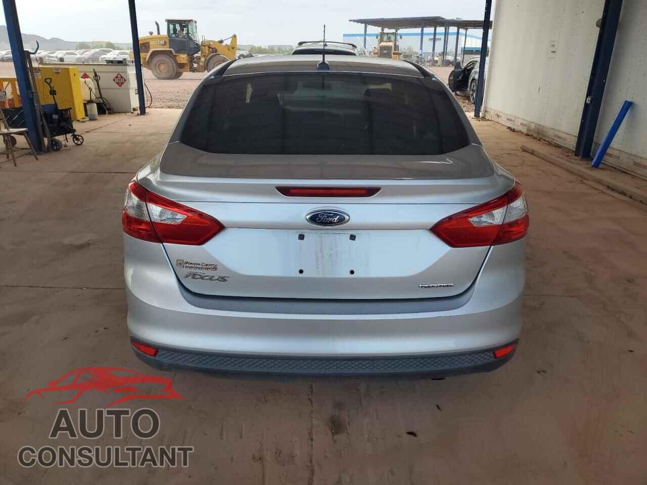 FORD FOCUS 2014 - 1FADP3E21EL111550