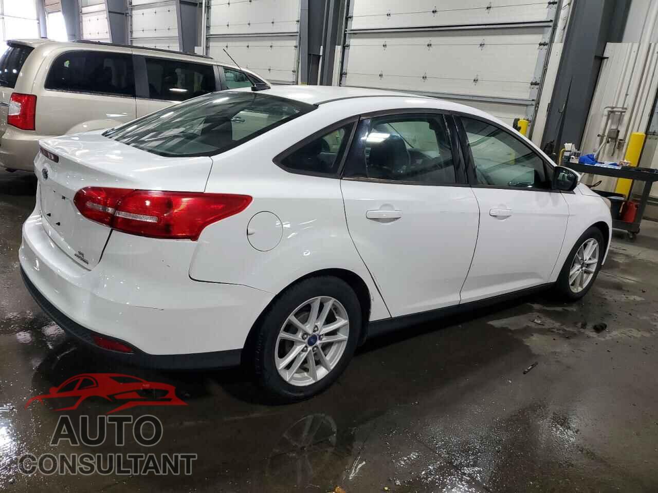 FORD FOCUS 2015 - 1FADP3F21FL249783