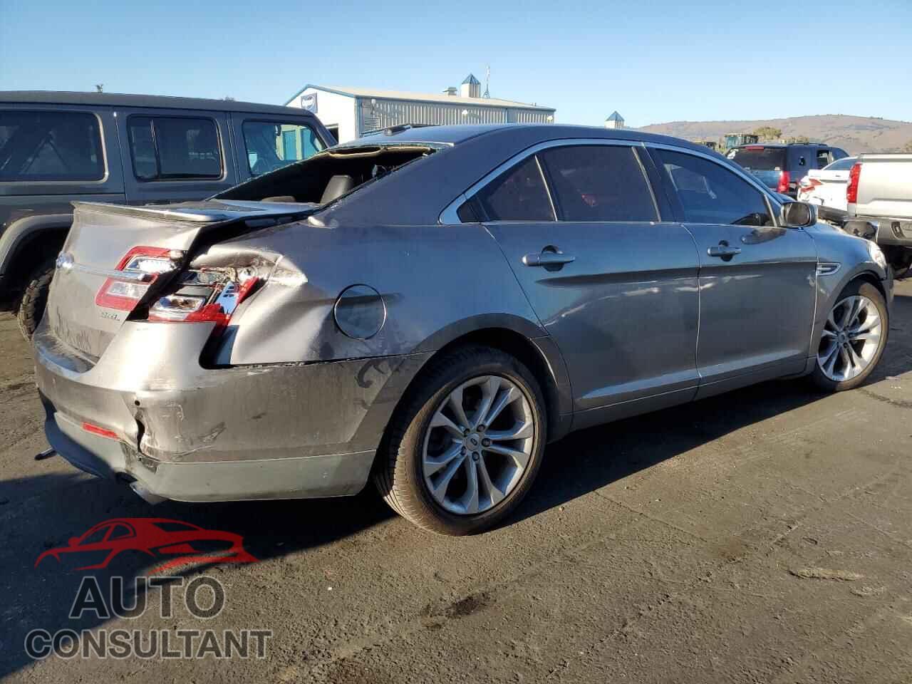FORD TAURUS 2013 - 1FAHP2E87DG177642