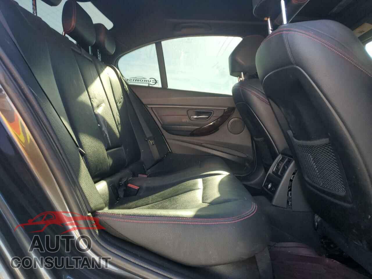 BMW 3 SERIES 2016 - WBA8E3G5XGNU05381