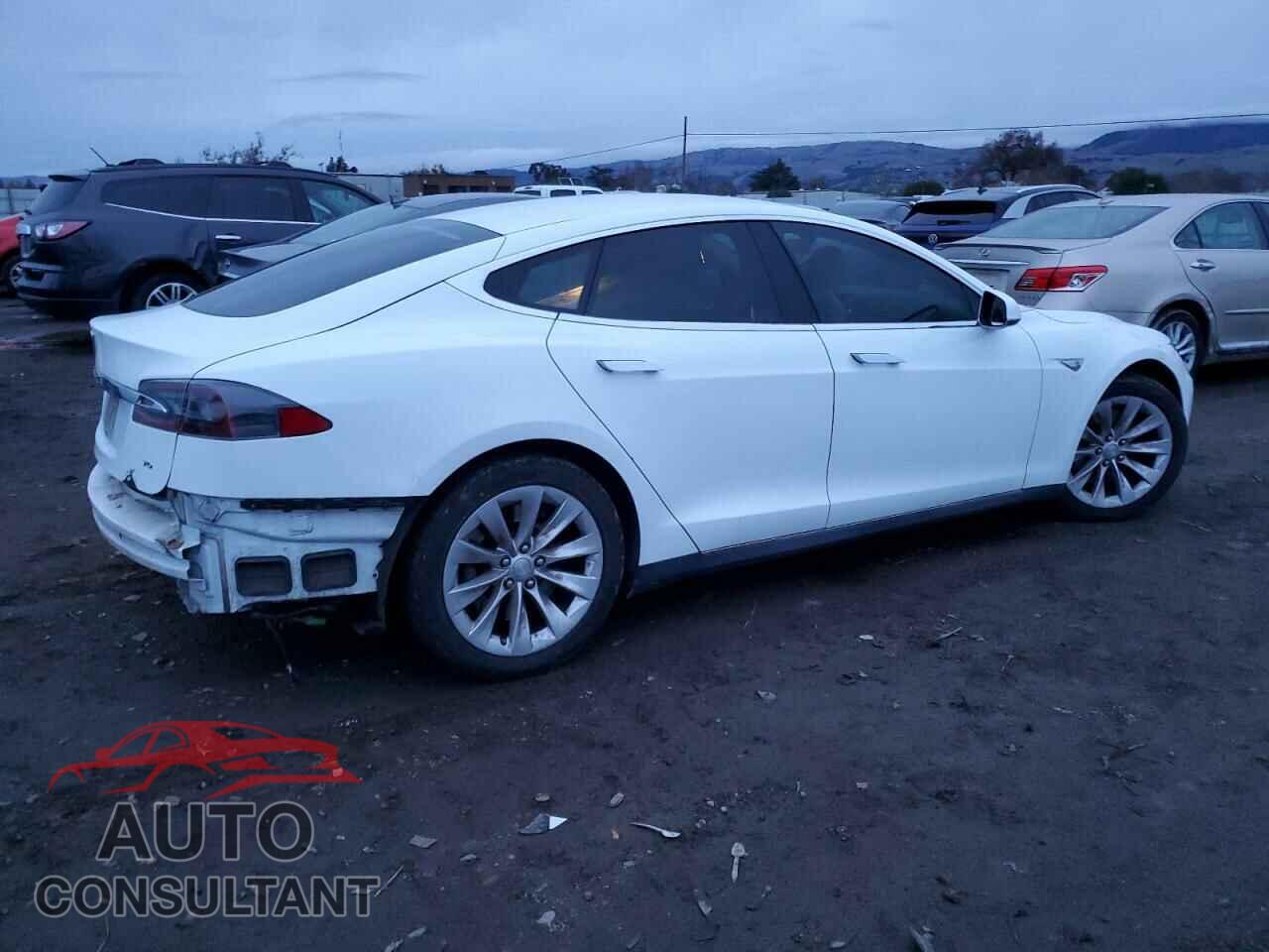 TESLA MODEL S 2016 - 5YJSA1E16GF133564