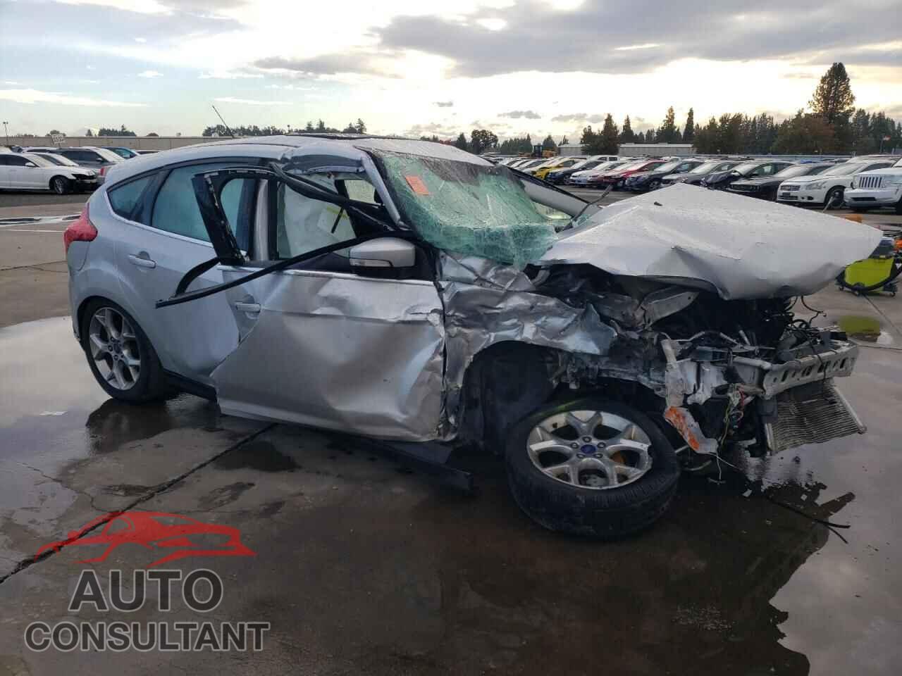FORD FOCUS 2014 - 1FADP3N26EL433276