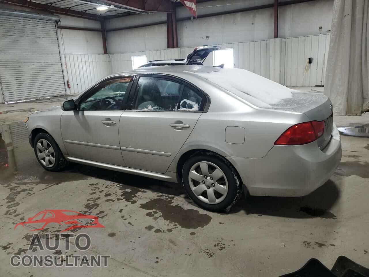 KIA OPTIMA 2010 - KNAGG4A83A5380877