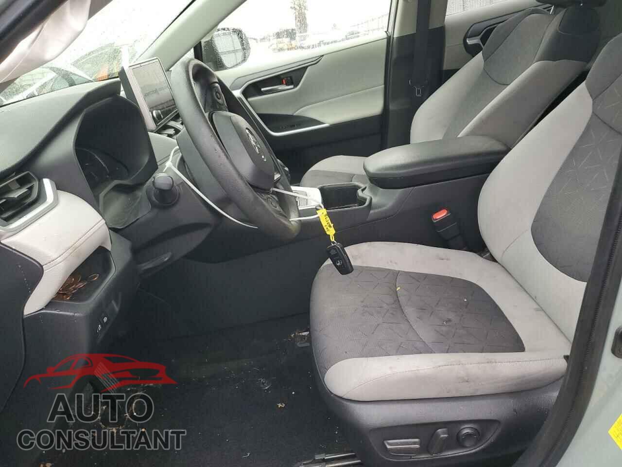 TOYOTA RAV4 2023 - JTMP1RFV5PD097654