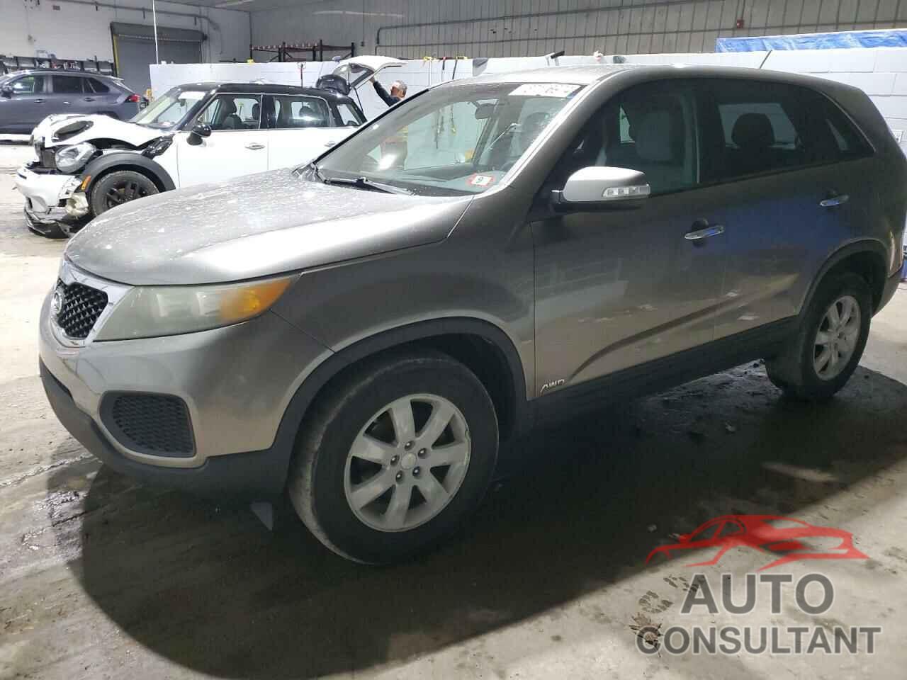 KIA SORENTO 2011 - 5XYKTCA18BG015920