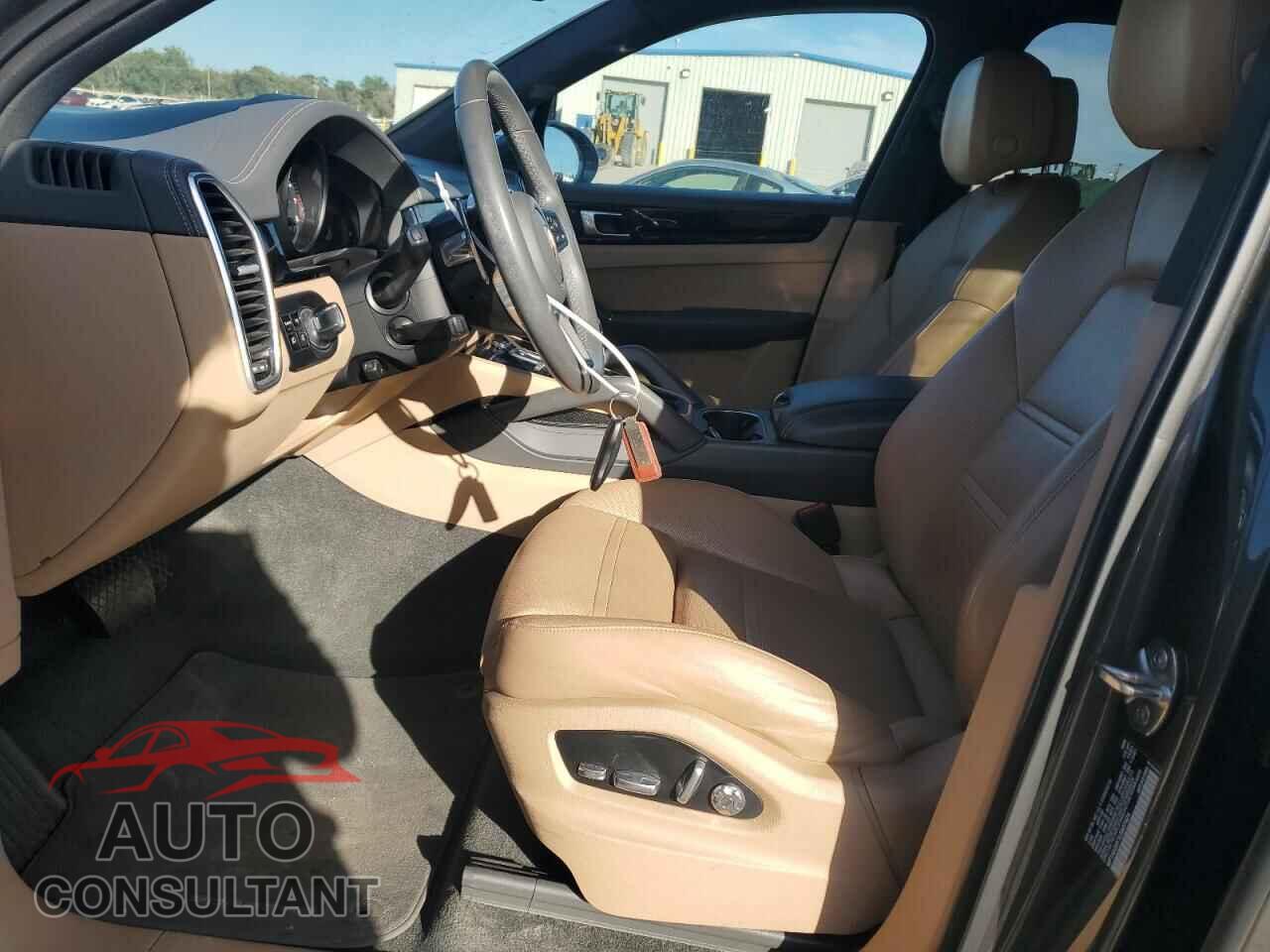 PORSCHE CAYENNE 2020 - WP1AA2AY1LDA07424