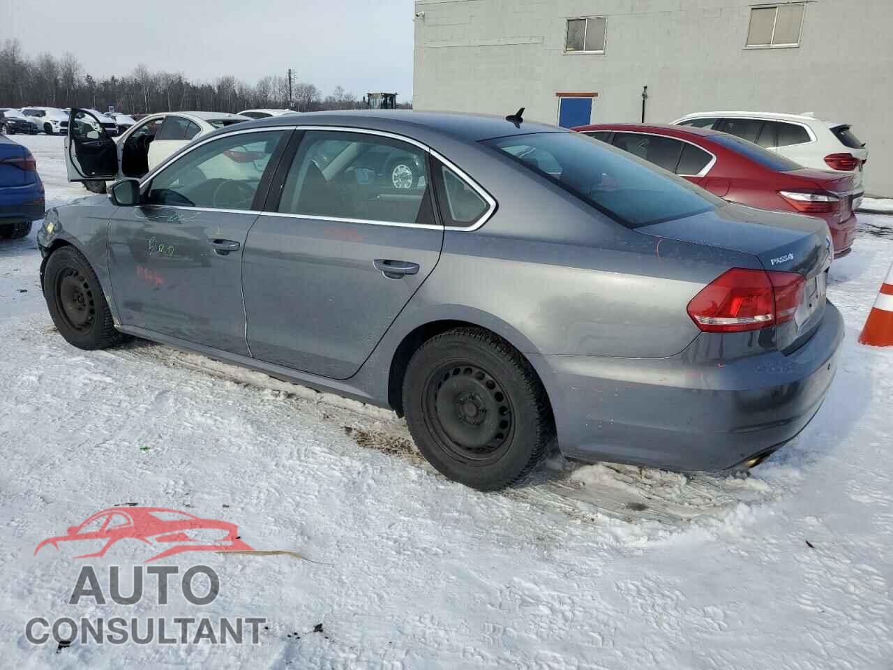 VOLKSWAGEN PASSAT 2014 - 1VWAS7A38EC064077