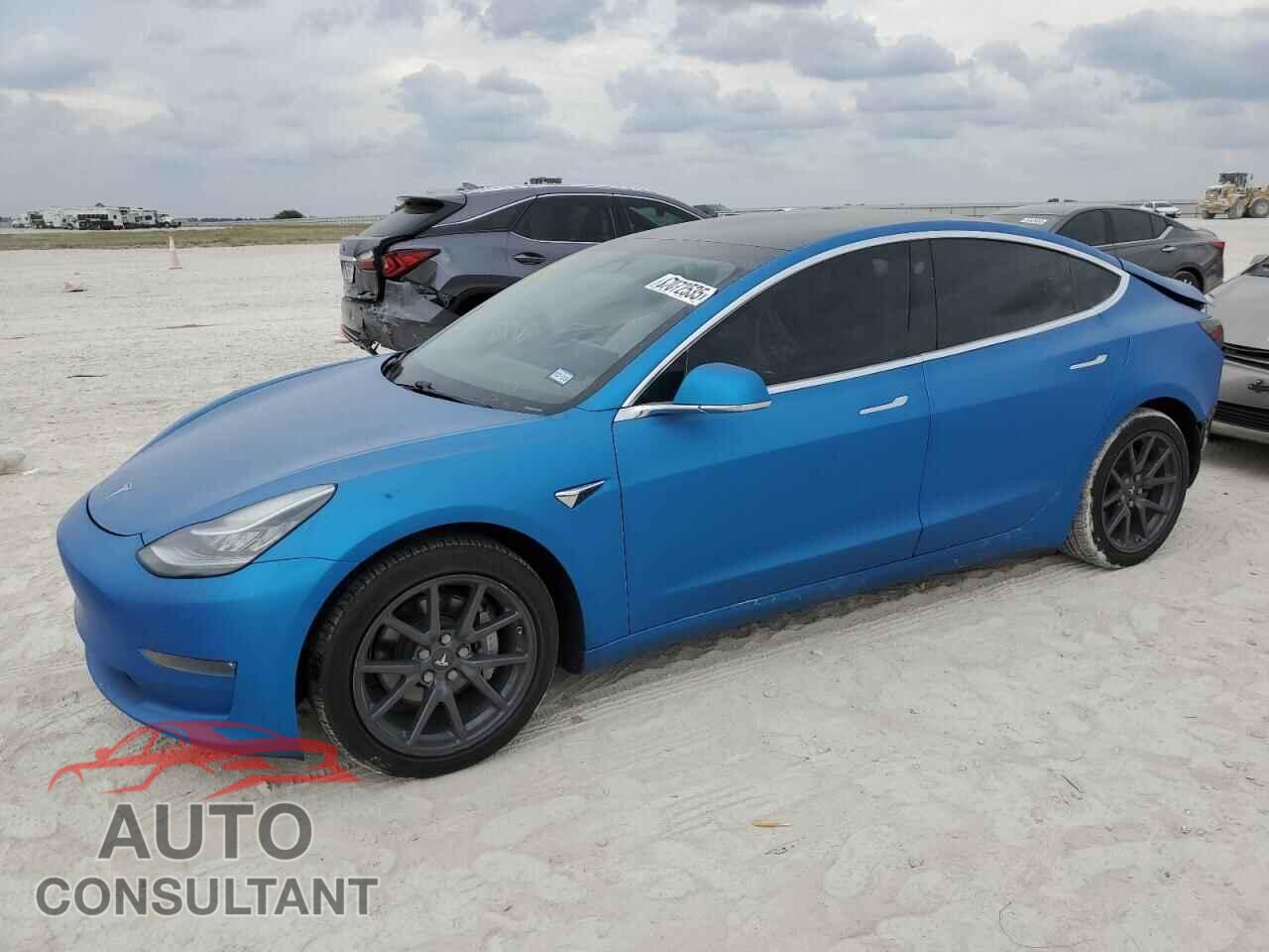 TESLA MODEL 3 2018 - 5YJ3E1EA5JF076791