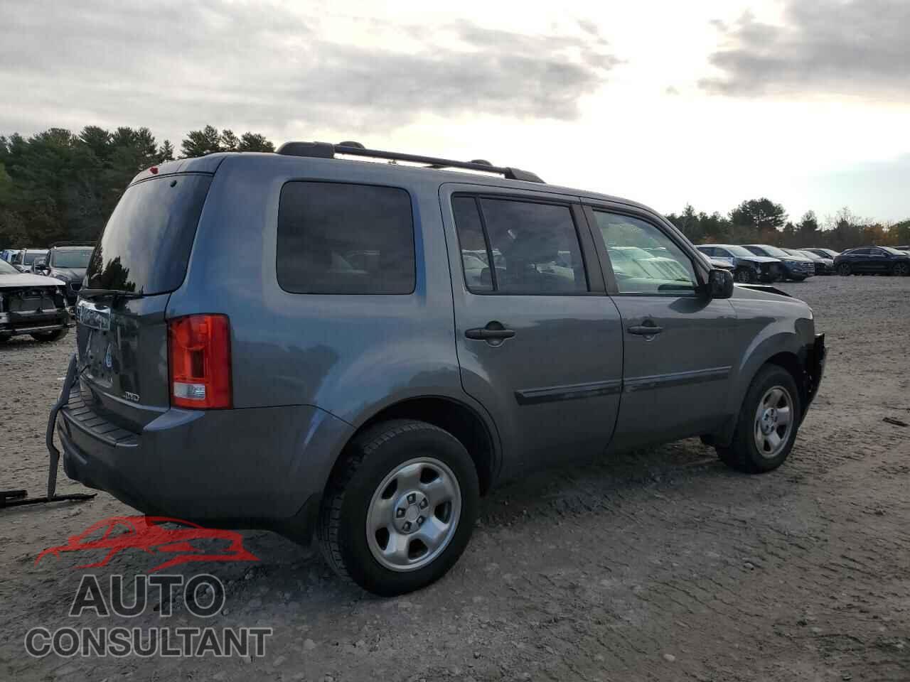 HONDA PILOT 2013 - 5FNYF4H21DB068068