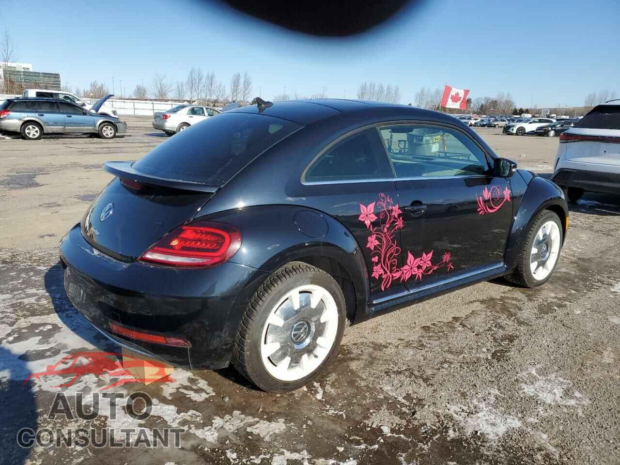 VOLKSWAGEN BEETLE 2019 - 3VWJD7ATXKM702995