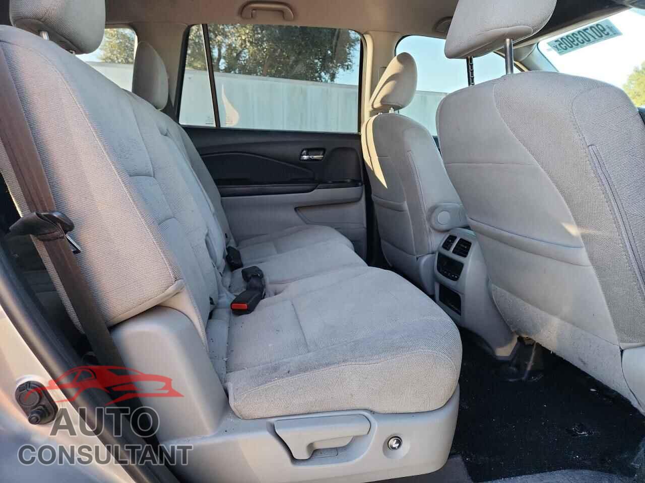 HONDA PILOT 2019 - 5FNYF5H33KB035391