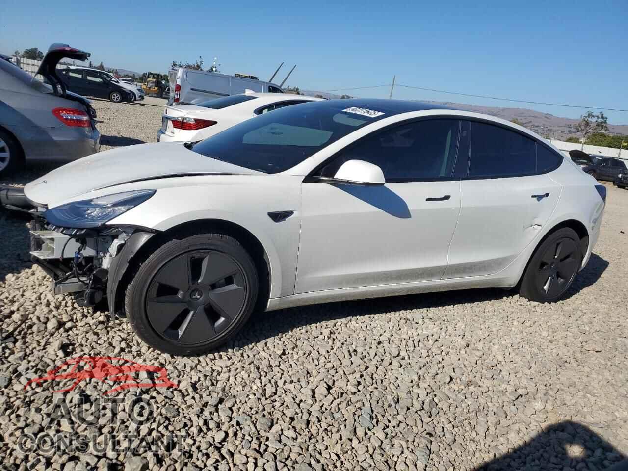 TESLA MODEL 3 2022 - 5YJ3E1EB4NF294977