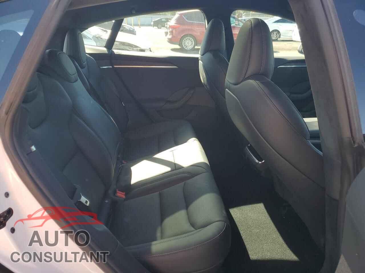 TESLA MODEL S 2023 - 5YJSA1E59PF526123