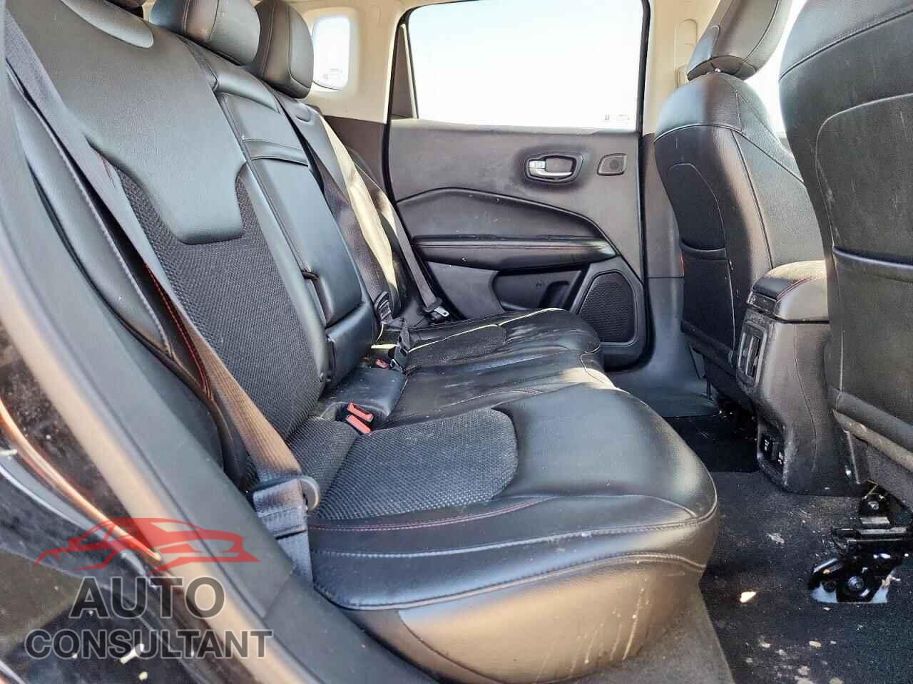 JEEP COMPASS 2017 - 3C4NJDDB7HT635561
