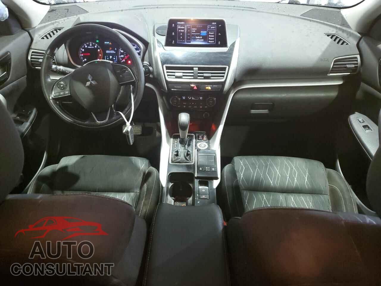 MITSUBISHI ECLIPSE 2018 - JA4AT5AA2JZ067111
