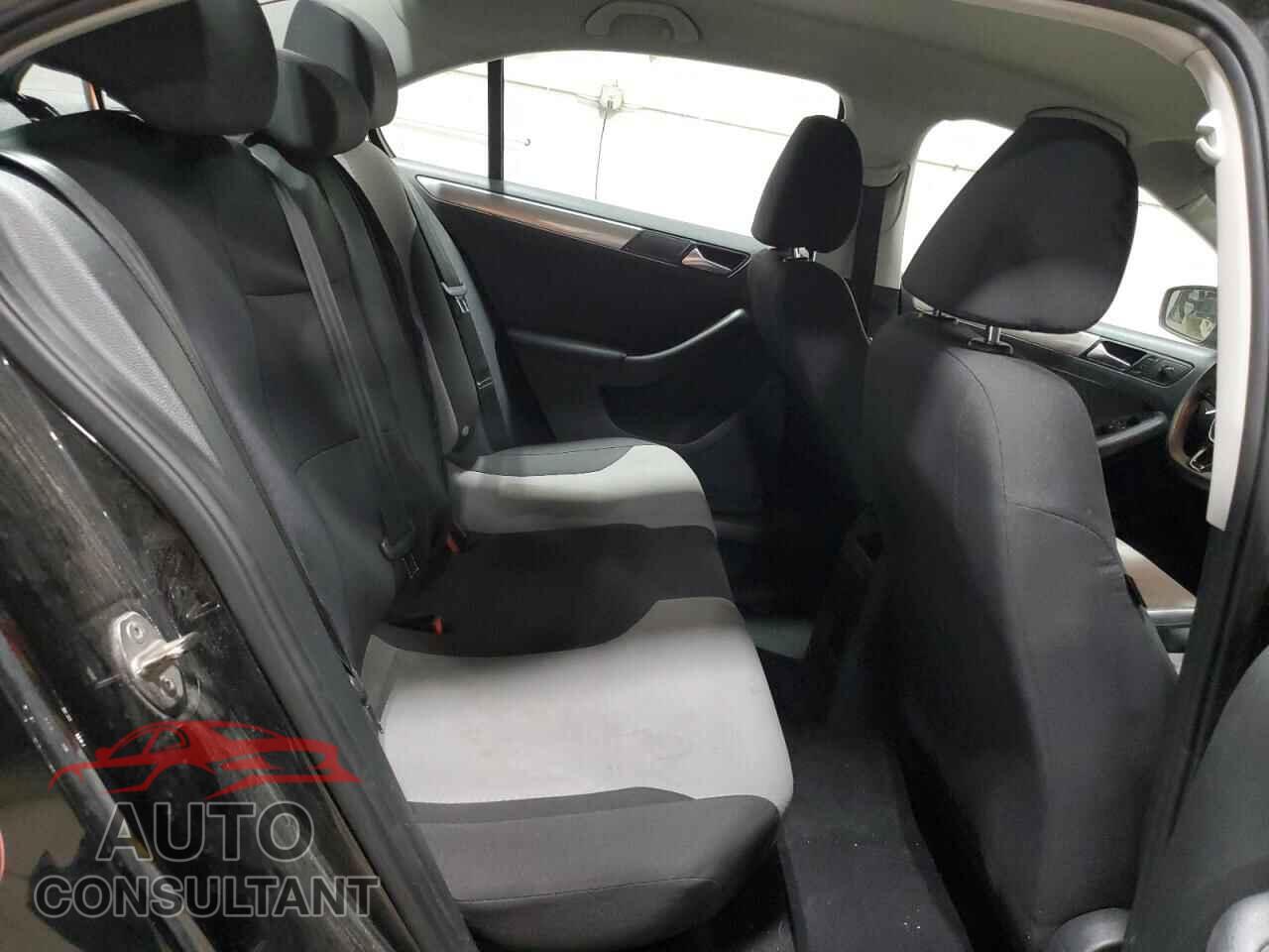 VOLKSWAGEN JETTA 2017 - 3VW2B7AJ3HM308501