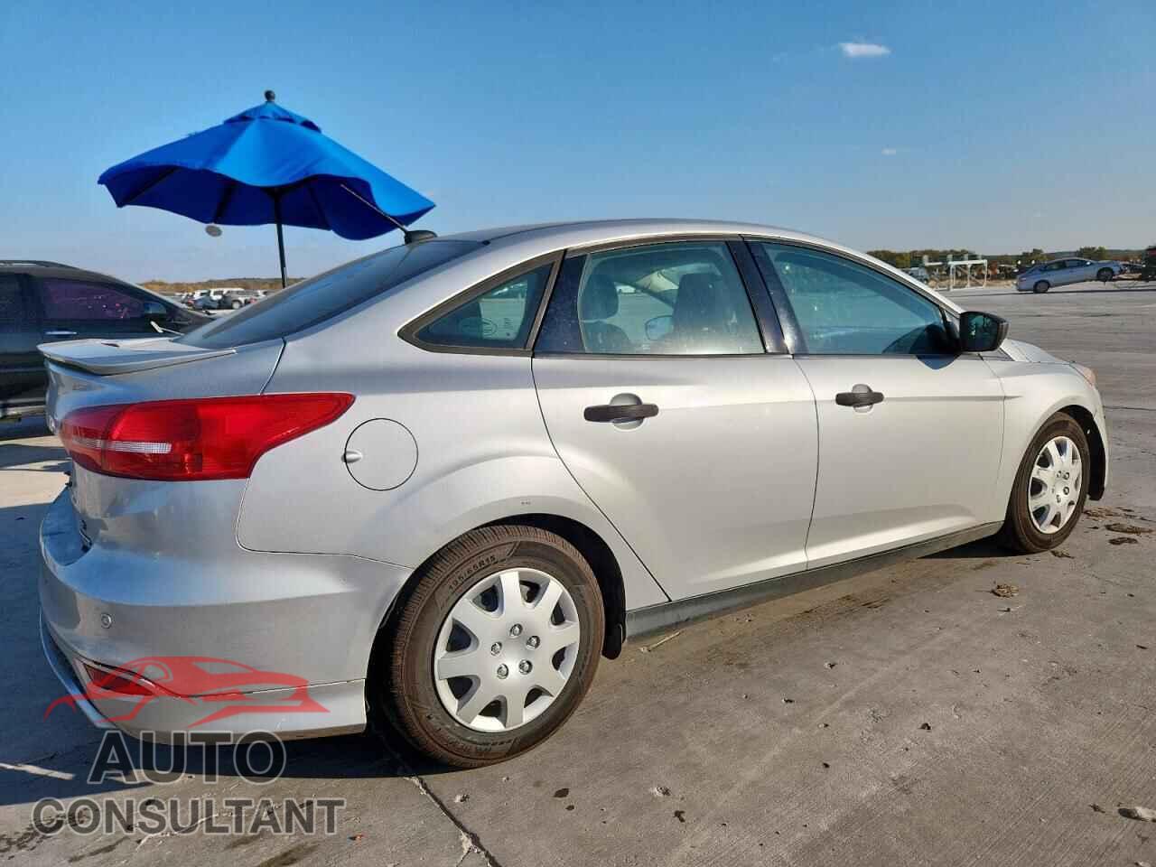 FORD FOCUS 2016 - 1FADP3E24GL306853