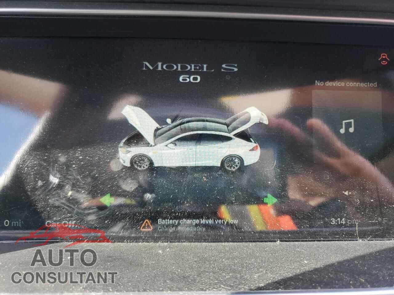 TESLA MODEL S 2013 - 5YJSA1CGXDFP26525