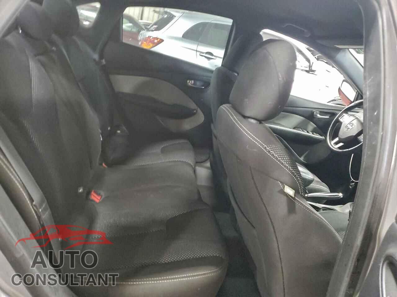 DODGE DART 2015 - 1C3CDFBB6FD302451