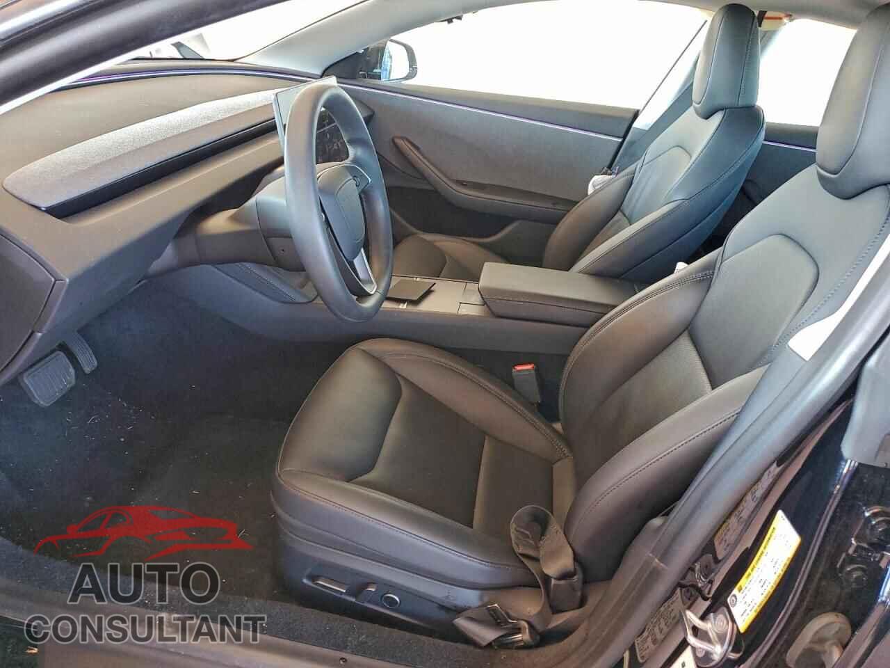 TESLA MODEL 3 2025 - 5YJ3E1EA1SF903302